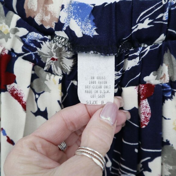 Vintage Floral Midi Skirt Womens 8 Navy Moody Dark Feminine Romantic Bloomcore - Picture 2 of 16